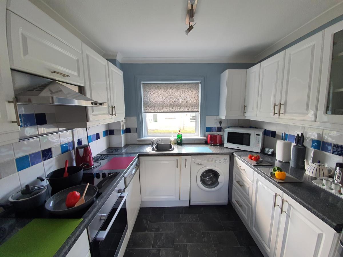 Apartmán Premier - Kenilworth House Holytown Exteriér fotografie