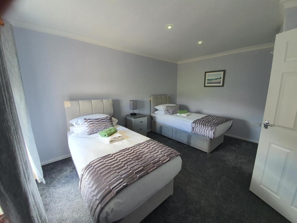 Apartmán Premier - Kenilworth House Holytown Exteriér fotografie