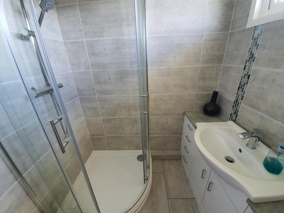Apartmán Premier - Kenilworth House Holytown Exteriér fotografie